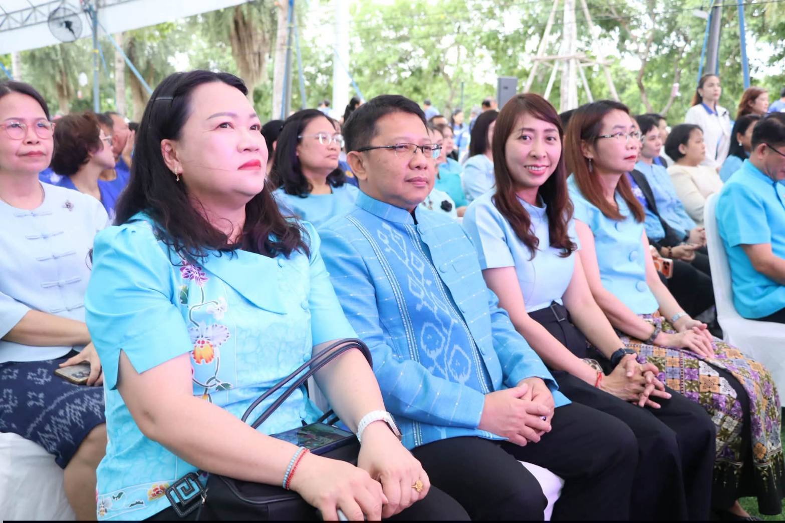 title - รองปลัดกระทรวงเกษตรและสหกรณ์ เป็นประธานพิธีเปิดงาน “สืบสานพระราชปณิธาน สร้างงานเกษตรกรรม เลิศล้ำงานหัตถศิลป์ ท่องเที่ยวถิ่นวิถีไทย” เพื่อน้อมรำลึกในพระมหากรุณาธิคุณของสมเด็จพระนางเจ้าสิริกิติ์ พระบรมราชินีนาถ พระบรมราชชนนีพันปีหลวง ประจำปี พ.ศ. 2569 ณ ศูนย์ส่งเสริมและพัฒนาอาชีพเสริมนอกภาคการเกษตร (ศูนย์ศิลปาชีพบางไทรฯ (เดิม)) 